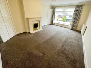 Lounge- click for photo gallery